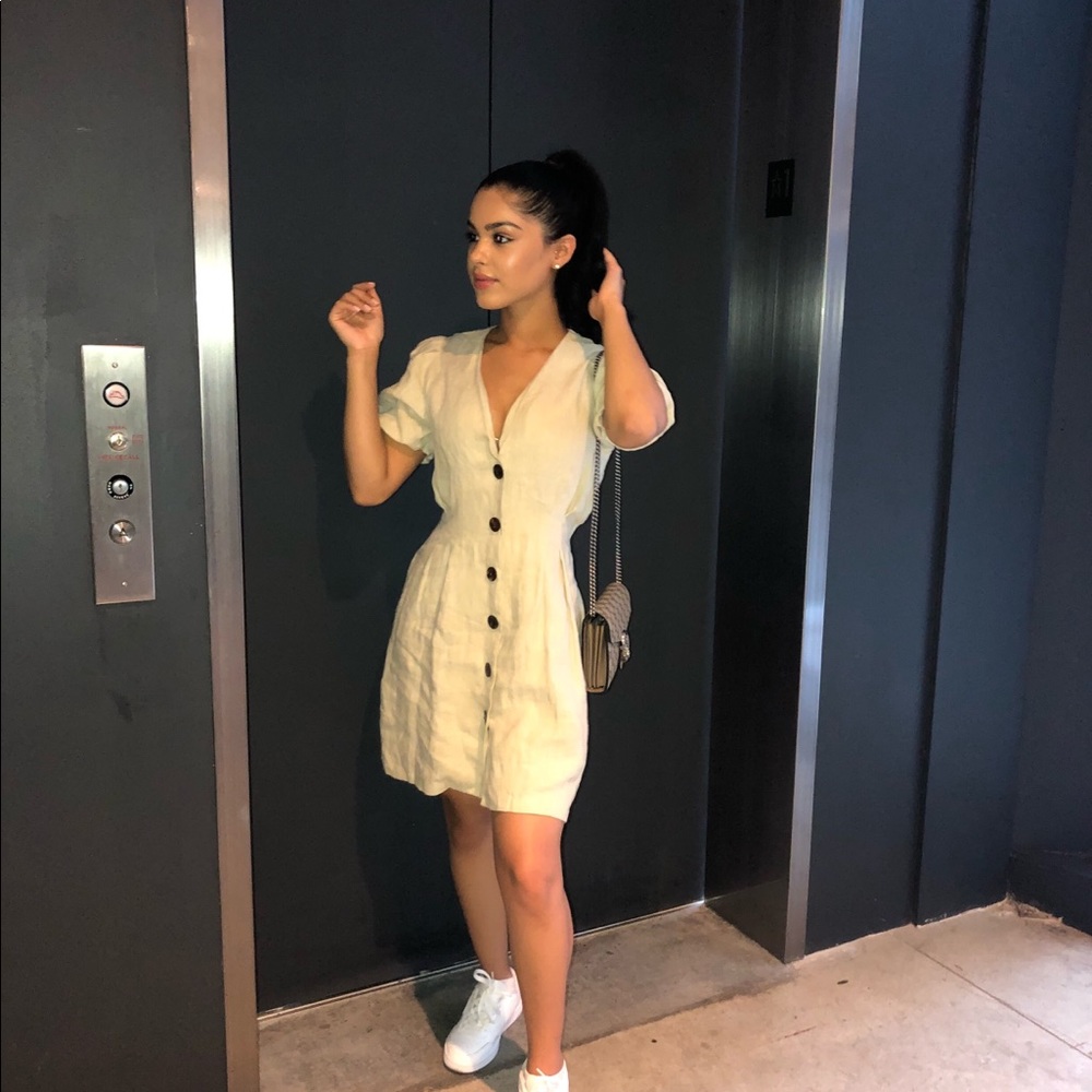 Brown dress